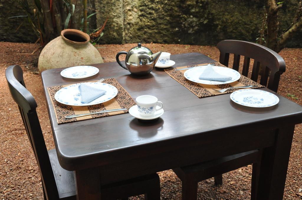 Bangalawa Bed and Breakfast Nawala Εξωτερικό φωτογραφία